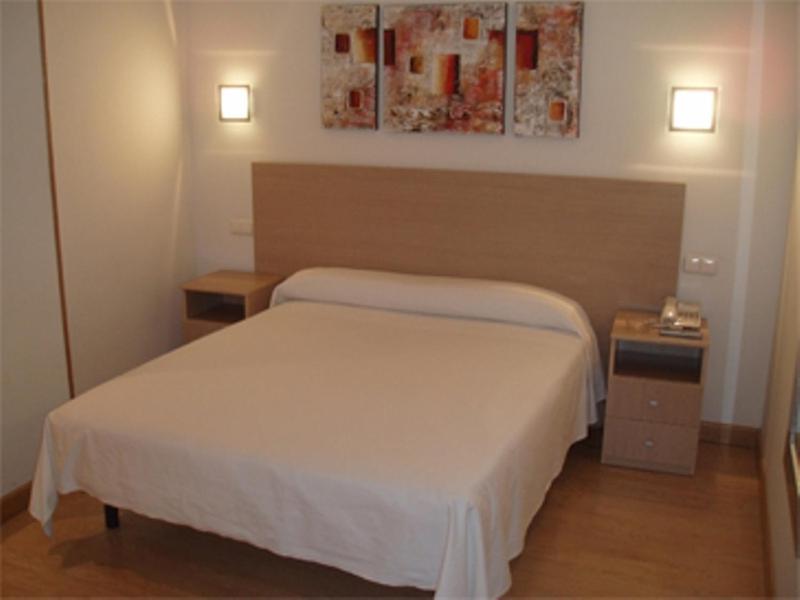 Hostal Francisco Salinas Burgos Room photo